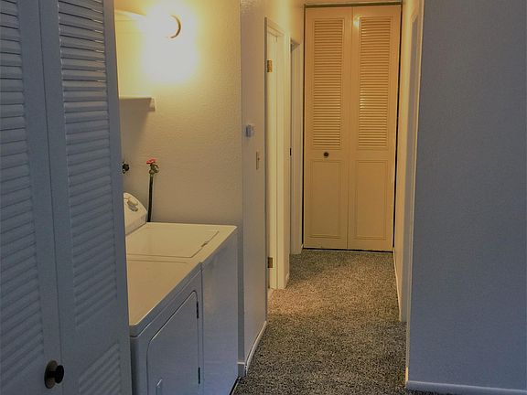 New LED lighting, Paint, Carpet 2/17