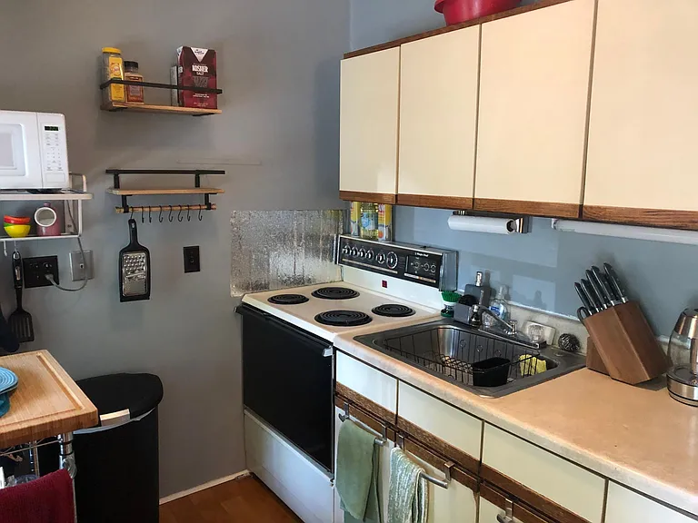 626 Summer St — Photo 6