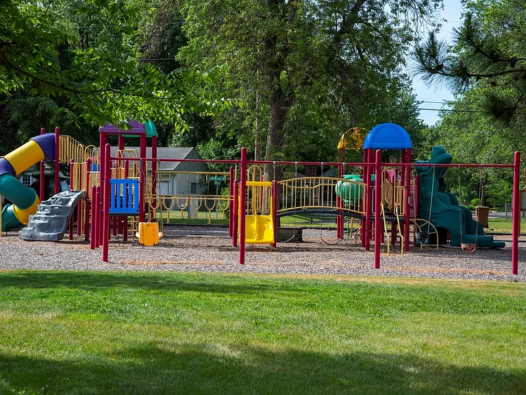 Broadway Park