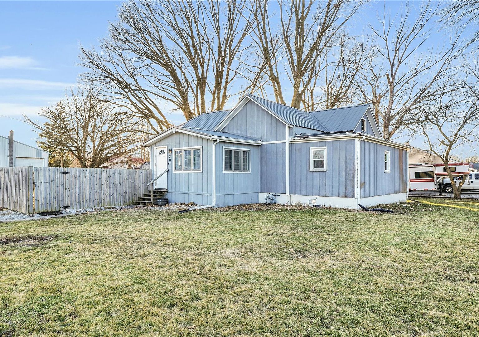 201 W Holden St, Tolono, IL 61880 Zillow