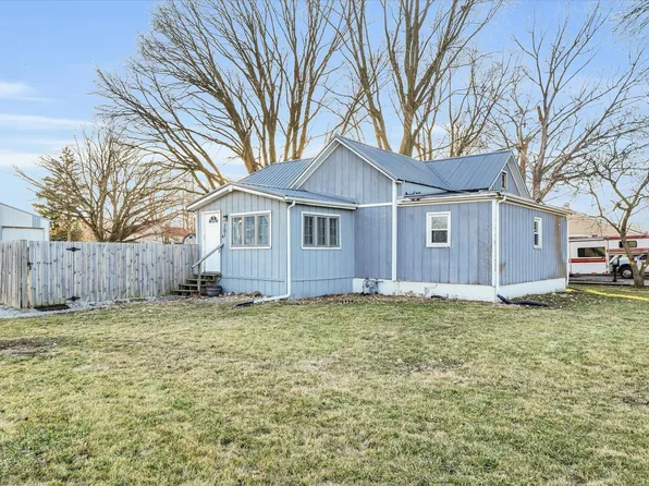 201 W Holden St, Tolono, IL 61880