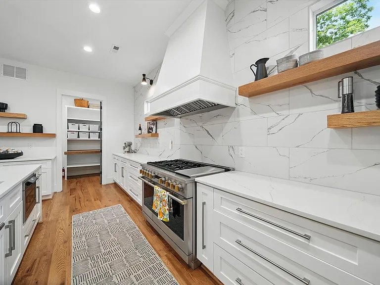 708 Cross Trail Dr — Photo 10