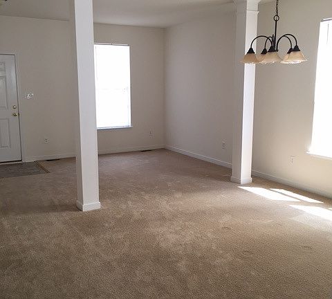 4th image of 8716 Hollyhedge Ln