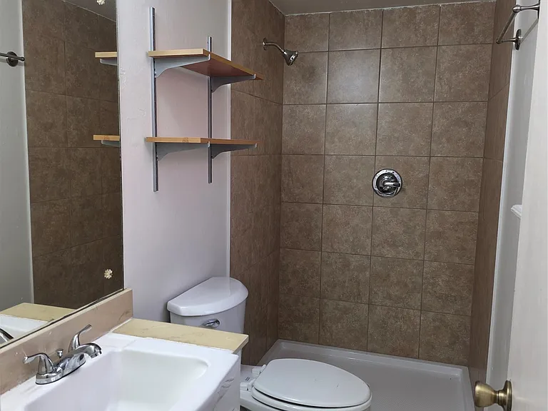 3329 E 47th Pl — Photo 14
