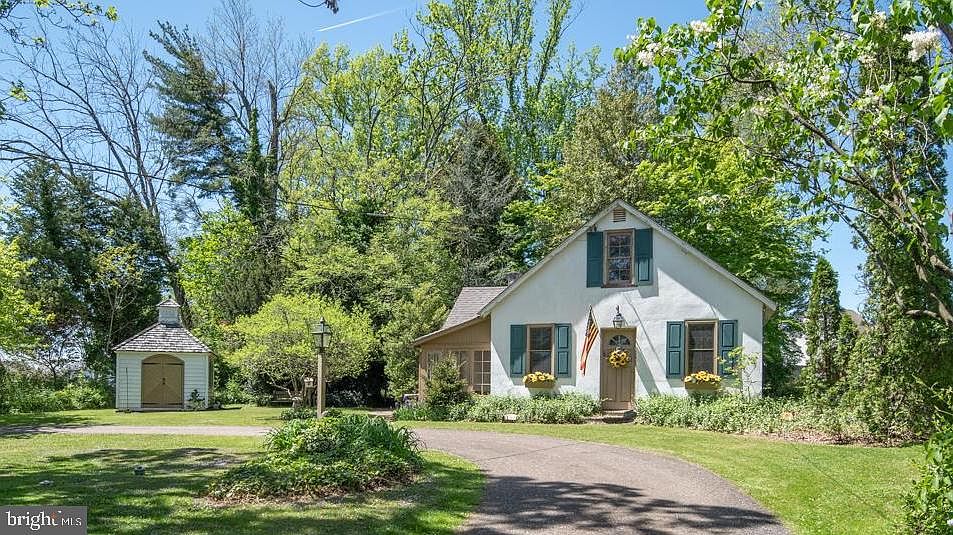 237 W Locust St, Oxford, PA 19363 Zillow