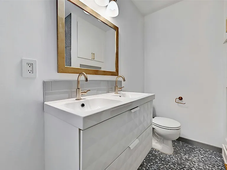2604 Berkett Dr — Photo 18