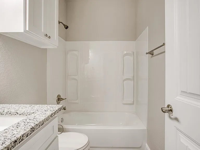 10A Frost Ln #10A — Photo 11