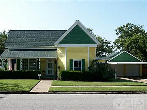 1st image of 7059 Oak St