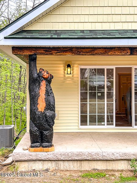 2nd image of 25 Forest Road