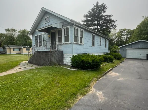 2804 Belmont St, Portage, IN 46368