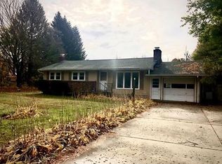 57 Plumtree Rd, Sunderland, MA 01375