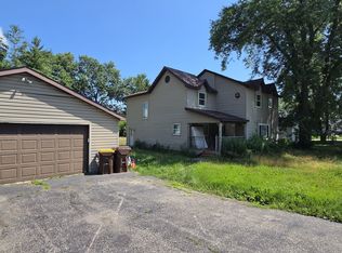 8404 Dorr Rd, Wonder Lake, IL 60097