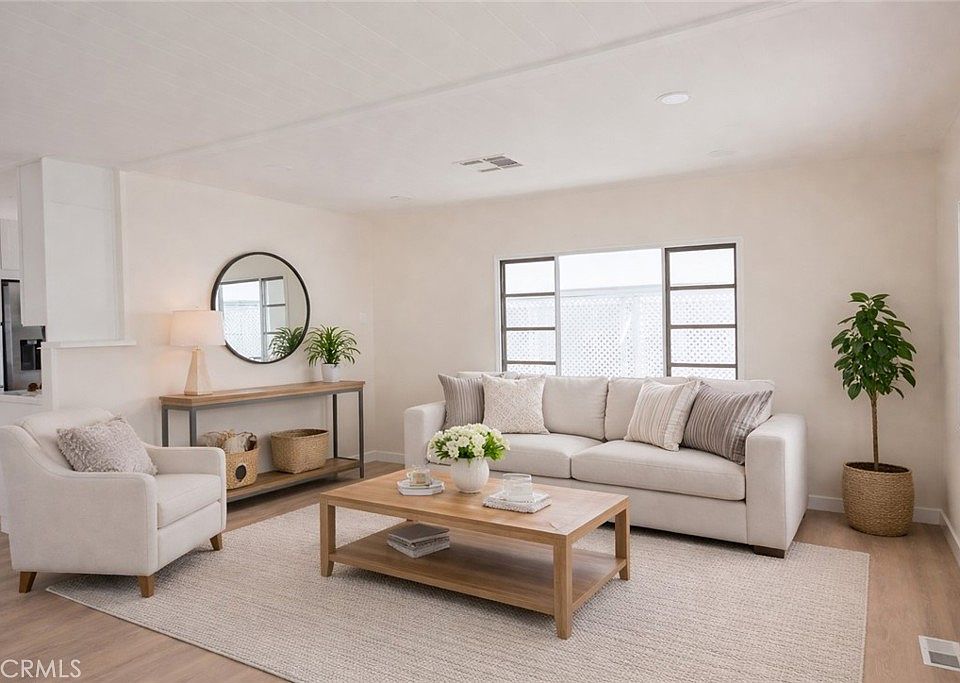 1st image of 5 Ramona Way