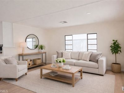 5 Ramona Way, Mission Hills, CA, 91345