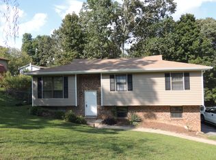 4114 Shady Oak Dr, Ooltewah, TN 37363
