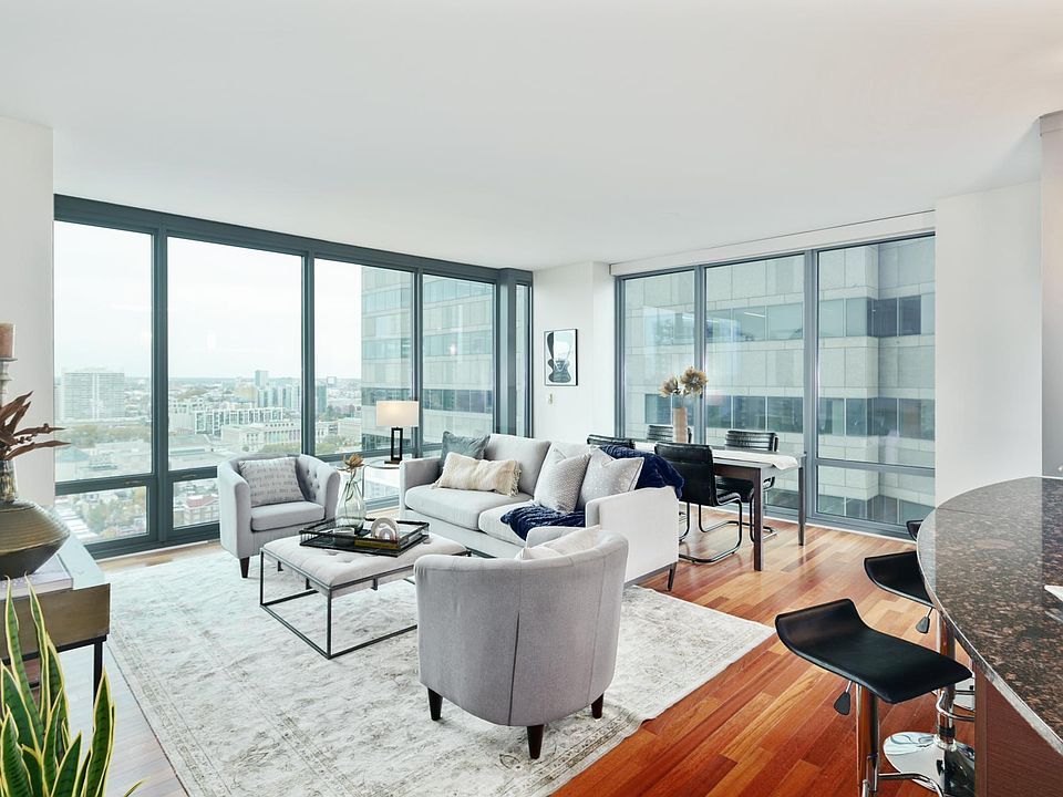 1st image of 2101 Market St Unit 3407