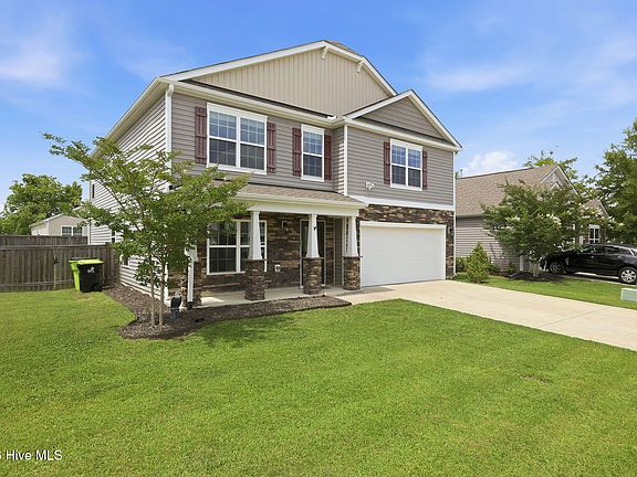 5th image of 321 Ginger Drive