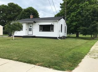 901 N 23rd St, Manitowoc, WI 54220