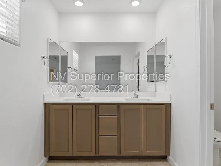 3501 Arcadian King Ave — Photo 32