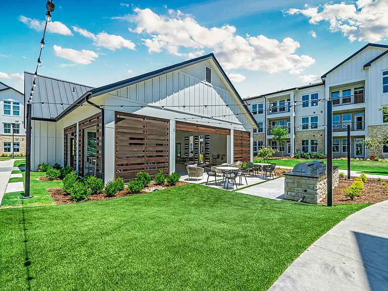 Atlas Bluewood Apartments — Photo 47