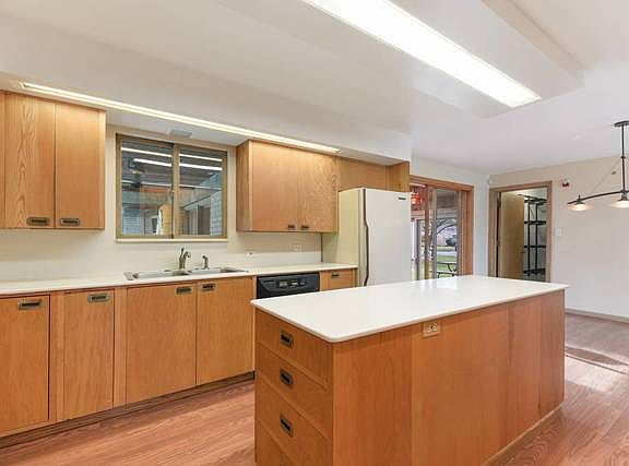 5th image of 1127 E 163rd St