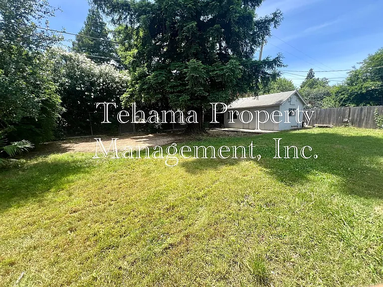 845 Lassen Ave — Photo 17