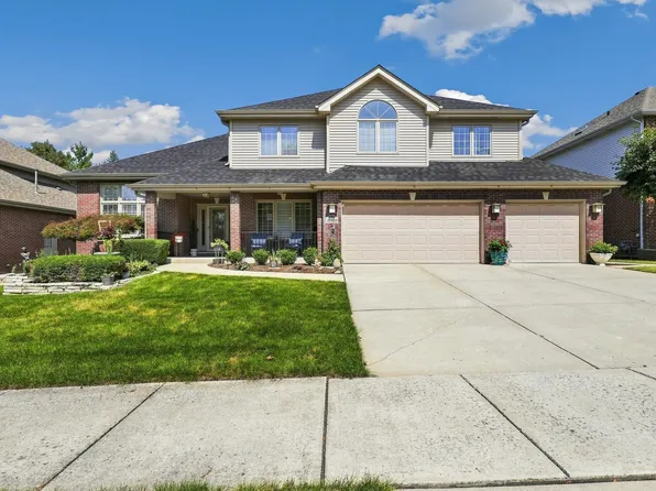 10430 Great Egret Dr, Orland Park, IL 60467