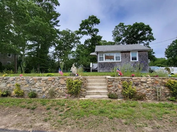 8 Walnut St, Plymouth, MA 02360