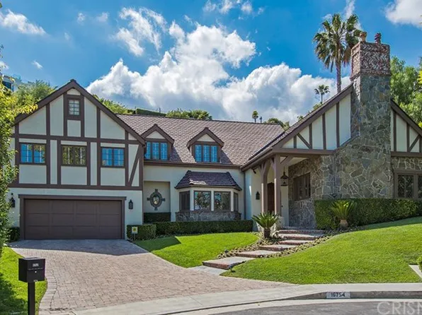 16754 Ashley Oaks, Encino, CA 91436