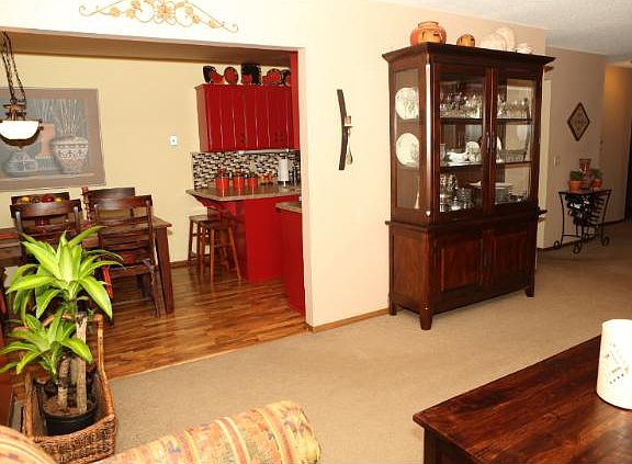 5th image of 11844 Vintage St NW