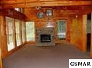 331 Caney Creek Rd, Pigeon Forge, TN 37863