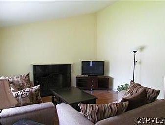 5th image of 3029 Helen Ln