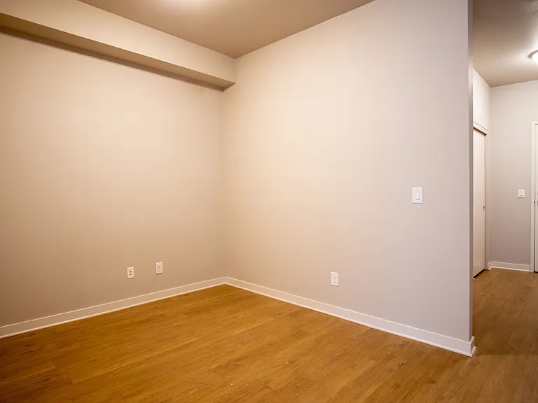 2250 NE Glisan St #407 — Photo 8