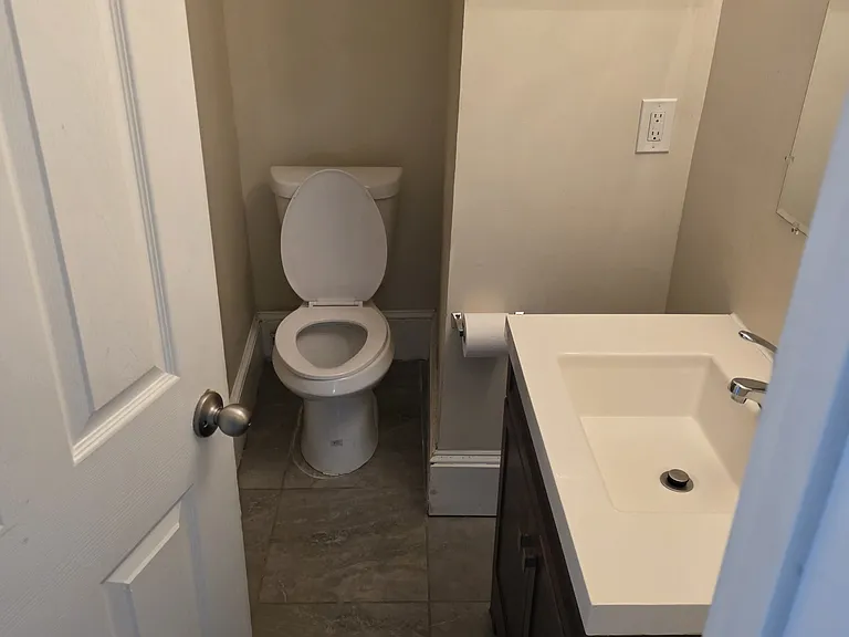 2505 Brookfield Ave #2 — Photo 6