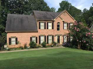 2002 Whitfield Ln, Lawrenceville, GA 30043