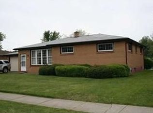 68 Charlescrest Ct, Buffalo, NY 14224