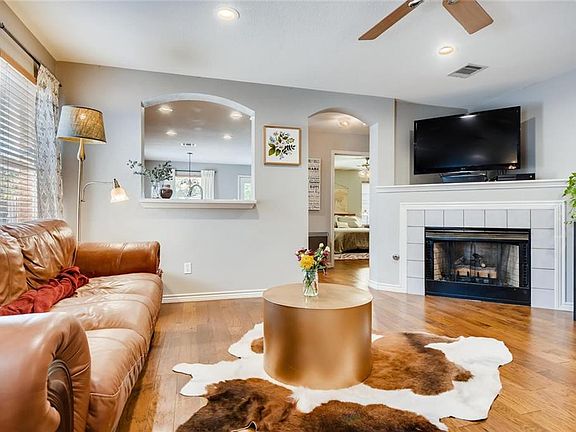 5th image of 14404 Harcourt House Ln