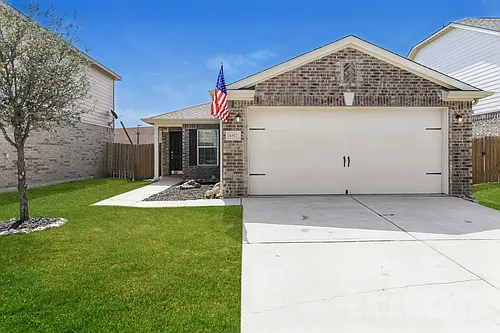 4817 Cedar Springs Dr Photo 1