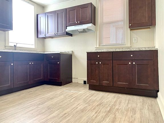 2nd image of 211 W 27th St APT 2