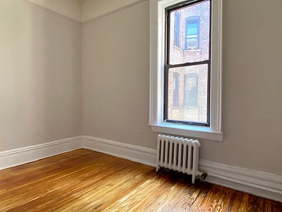5th image of 189 Claremont Ave #5/2