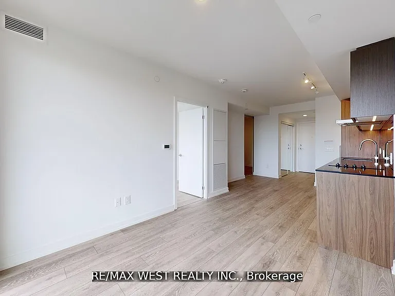 1100 Sheppard Ave W #1023 — Photo 13