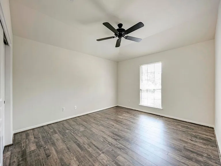 920 Great Sand Dunes Ave — Photo 33