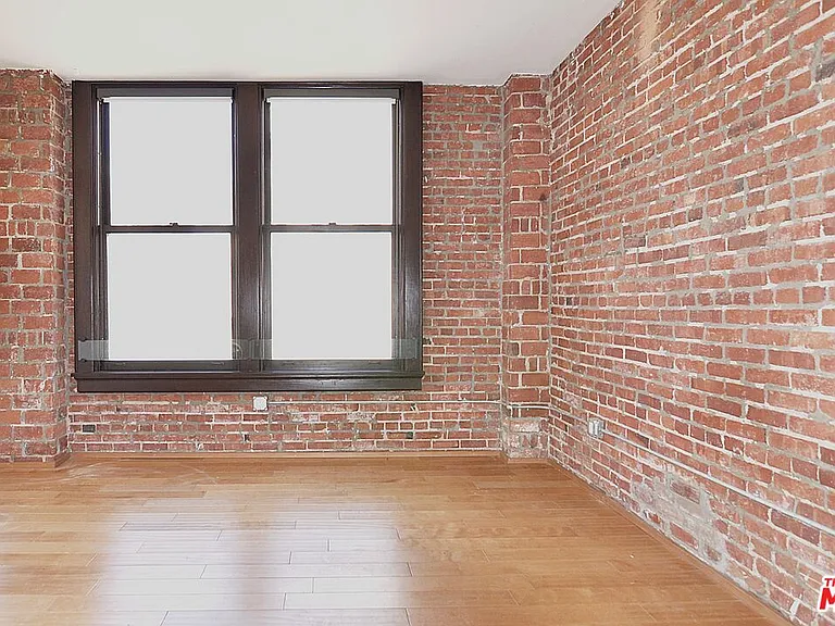 460 S Spring St #701 — Photo 14