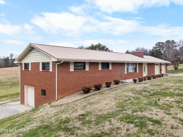 1423 Emily Dr, Sevierville, TN 37876