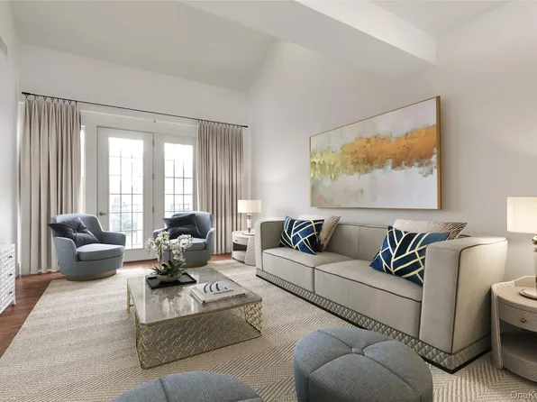 404 White Rose Lane #404, East Meadow, NY 11554