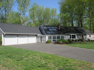 30 Dart Hill Rd, Milford, CT 06461