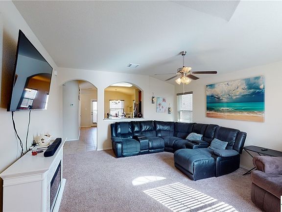2nd image of 9514 Glynhill Ct