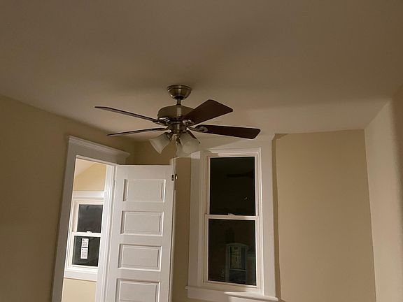 4th image of 179 Gidney Ave Floor 2