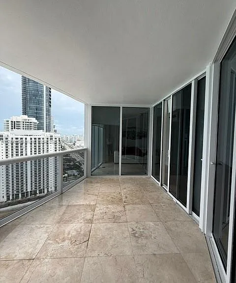 18911 Collins Ave #2804 — Photo 4