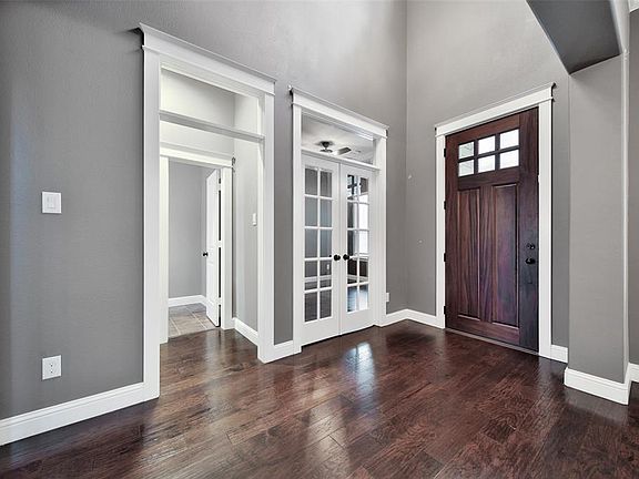 4th image of 122 Jackson Park St